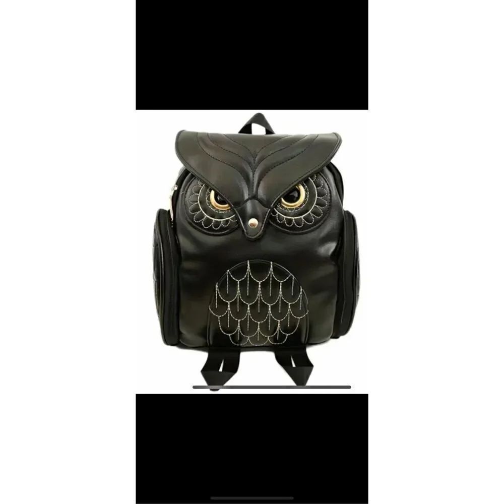 Black Owl Backpack with adjustable straps, soft, PU, leather versatile, travel b